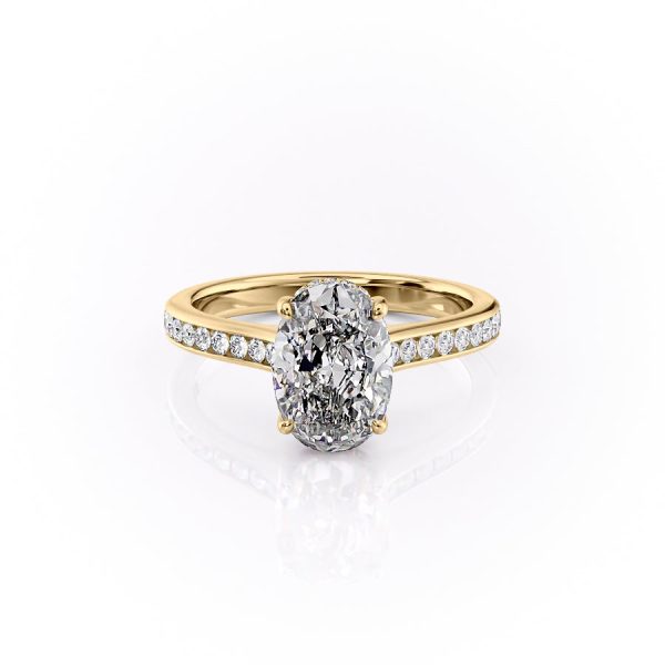 The Cameron Set With A 4.5 Carat Oval Moissanite Fashion